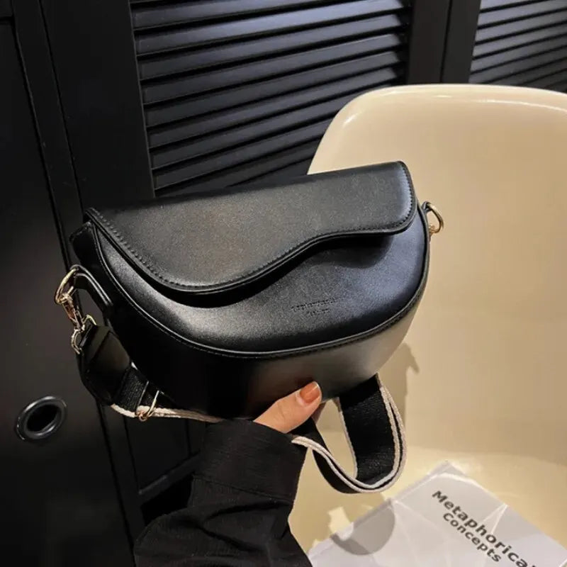 Vintage Saddle Bag – Elegant PU Leather Crossbody