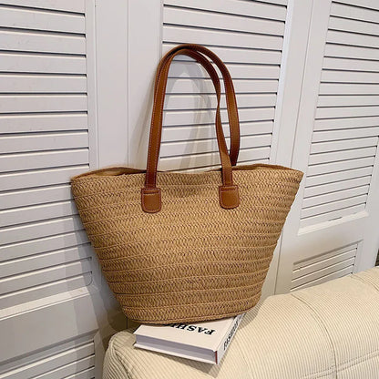 Luxury Straw Woven Tote – Elegant & Spacious Summer Handbag