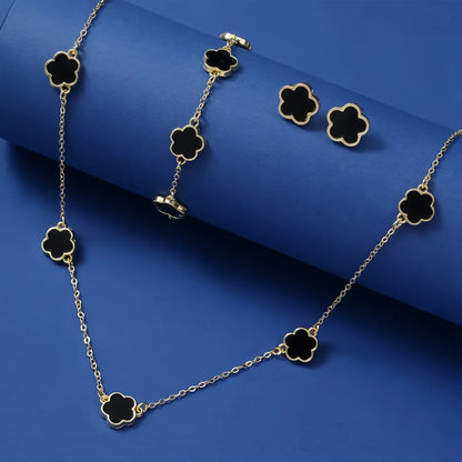 Elegant Clover Jewellery Set – Timeless Charm in a Three-Piece Design
