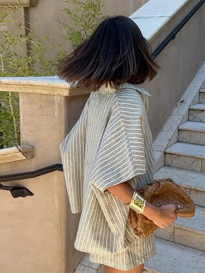 Refined Striped Shorts Set – Effortless Elegance in a Chic Silhouette